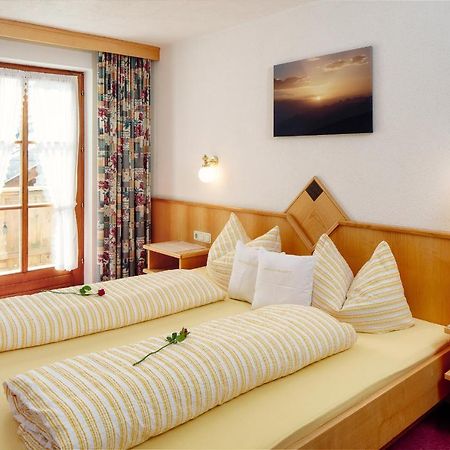 Hotel Appartement Platzergasse Fiss Exterior photo